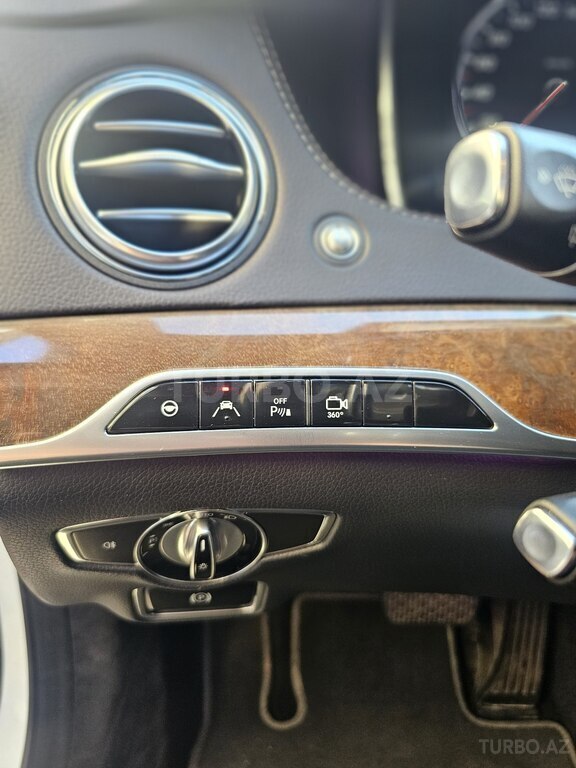 Mercedes S 400