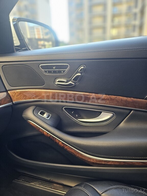 Mercedes S 400