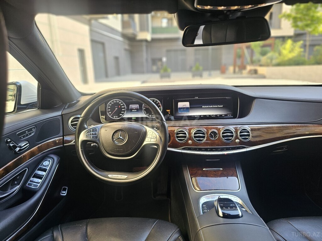 Mercedes S 400