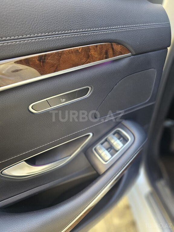 Mercedes S 400