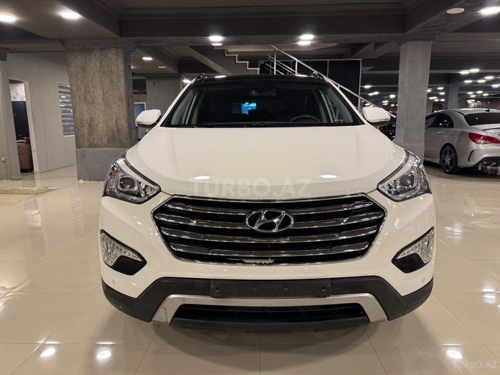 Hyundai Grand Santa Fe