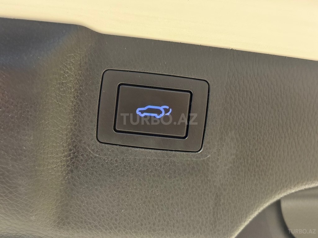 Hyundai Grand Santa Fe