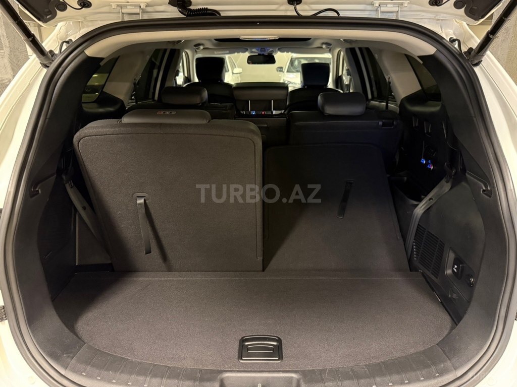 Hyundai Grand Santa Fe