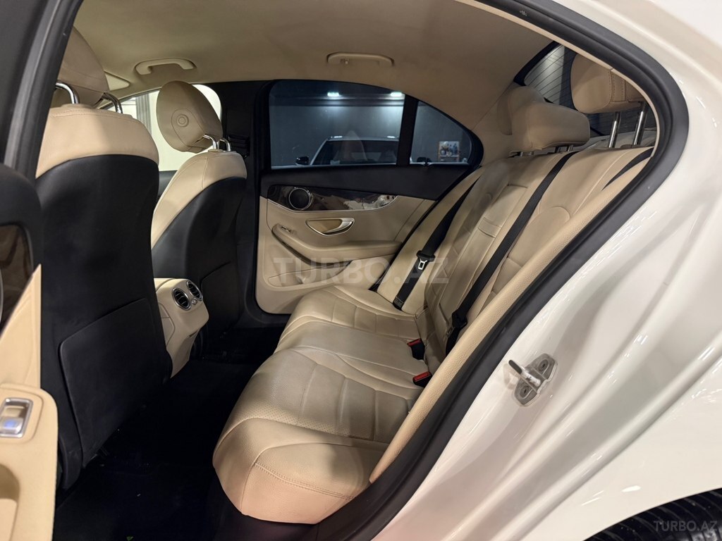 Mercedes C 300