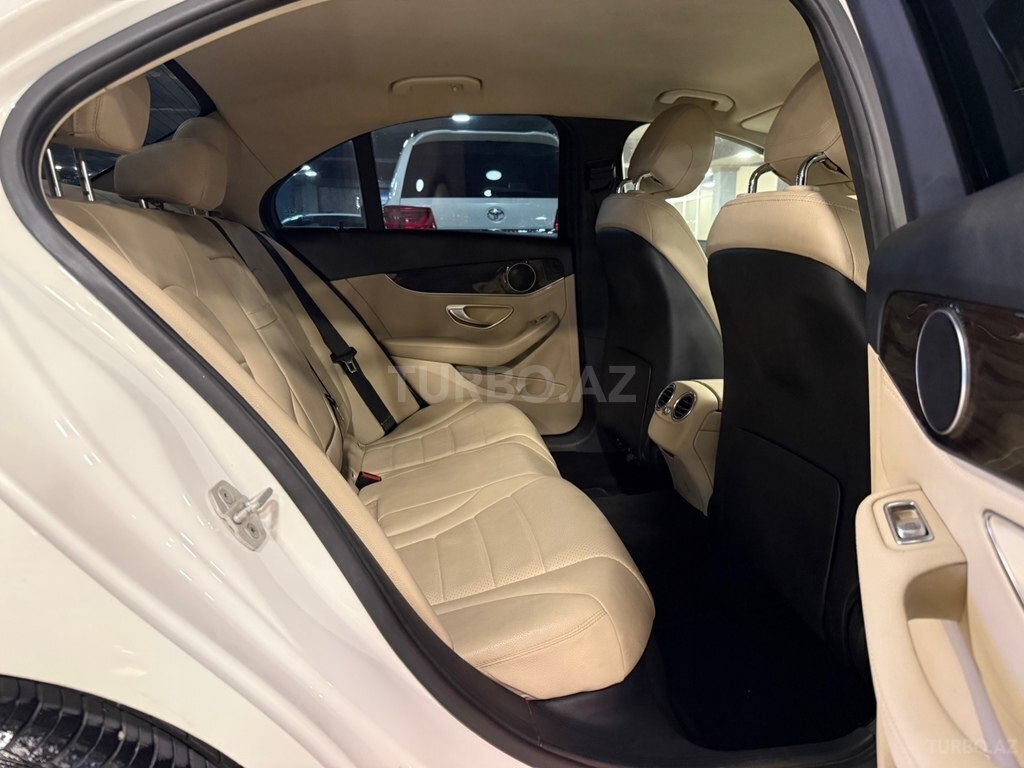 Mercedes C 300