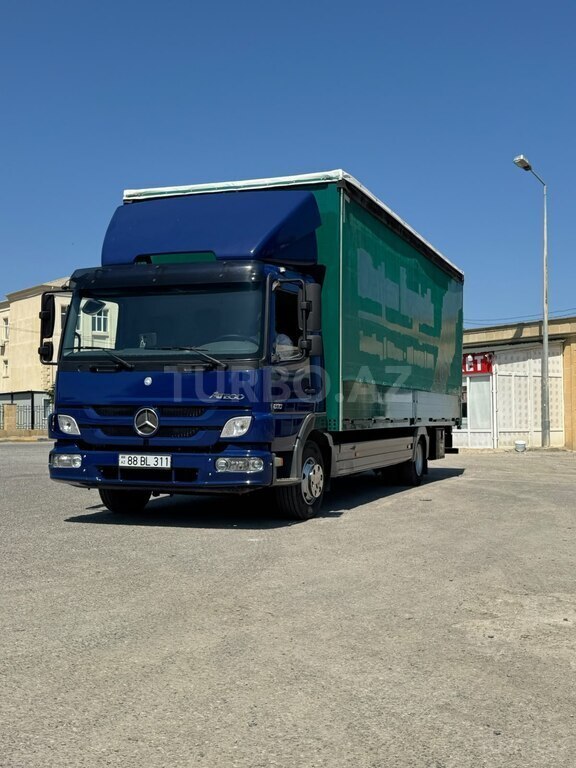 Mercedes Atego 818