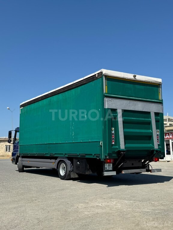 Mercedes Atego 818