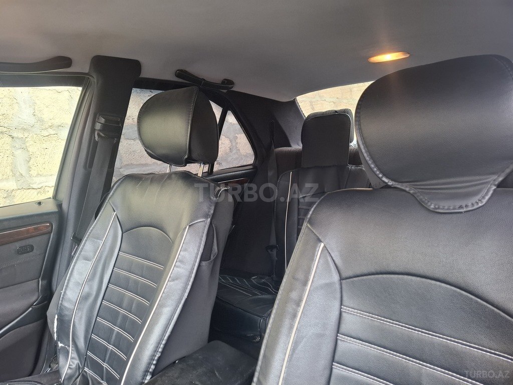 Mercedes C 180