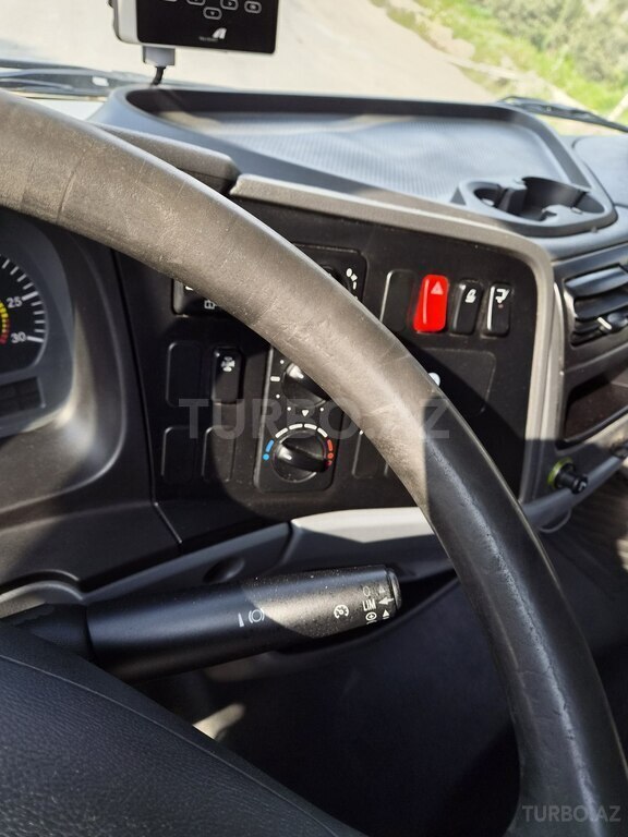 Mercedes Atego 818