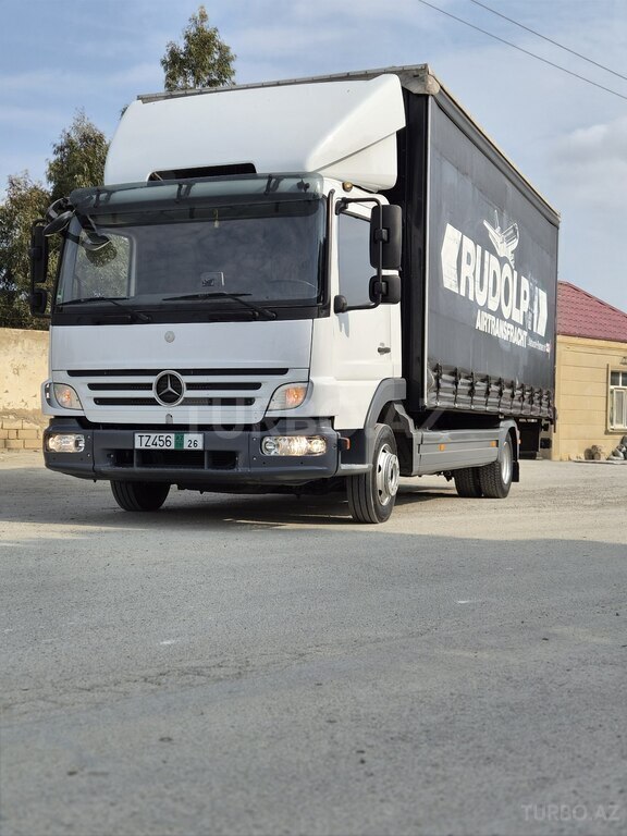 Mercedes Atego 818