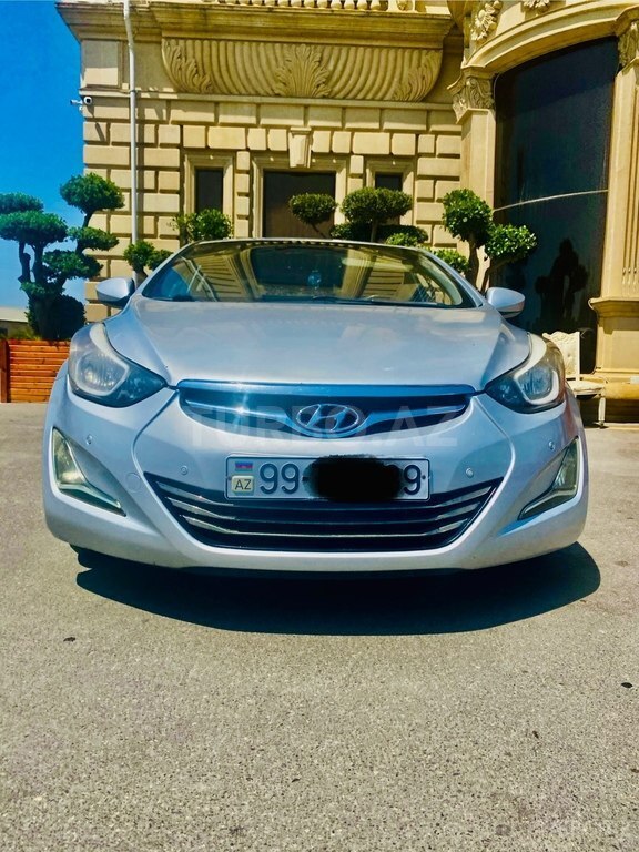 Hyundai Elantra