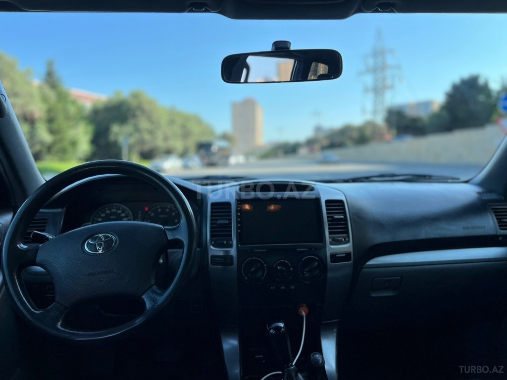 Toyota Land Cruiser Prado