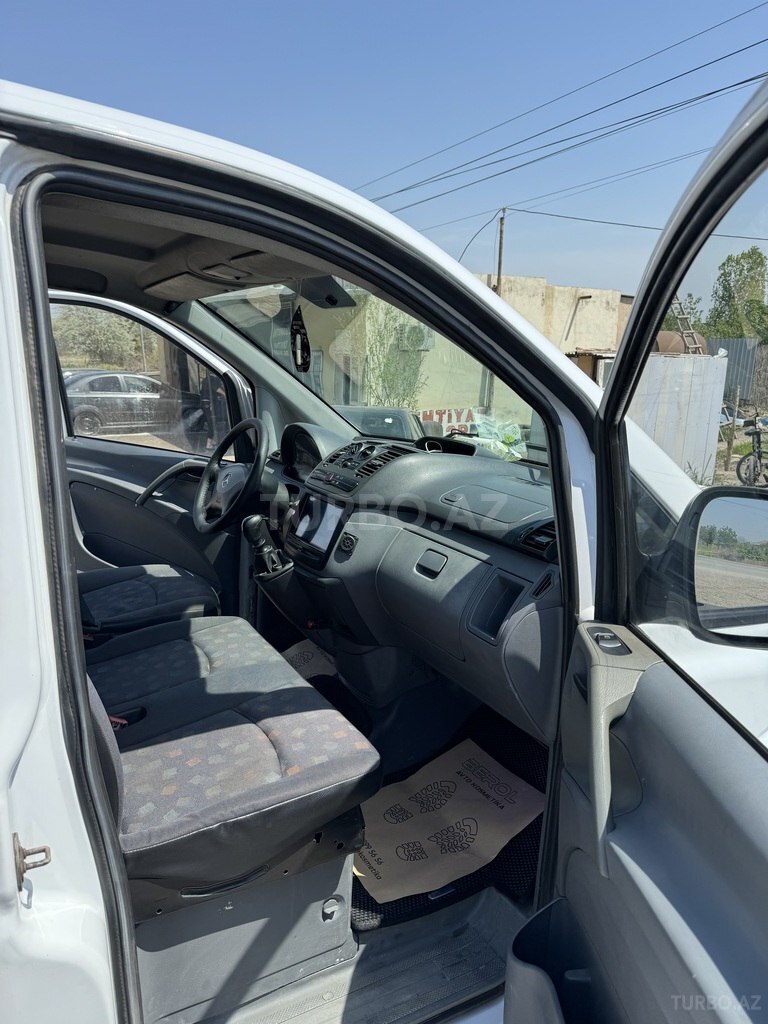 Mercedes Vito