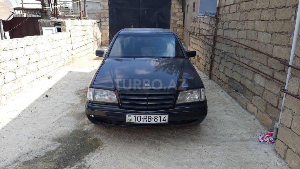 Mercedes C 180