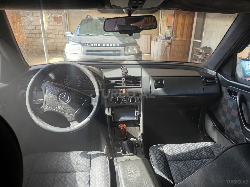 Mercedes C 180