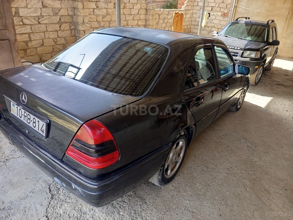 Mercedes C 180