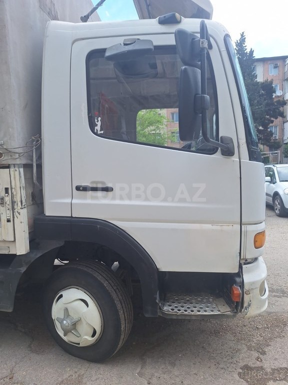 Mercedes Atego 815
