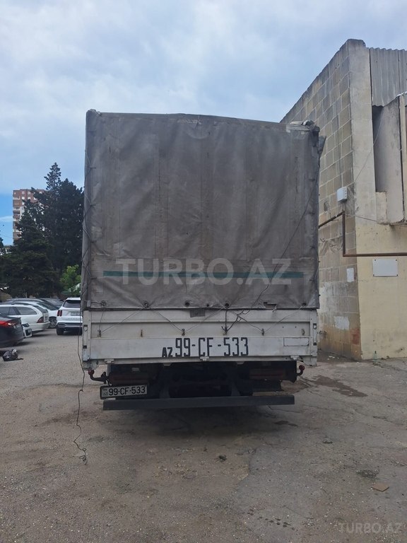 Mercedes Atego 815