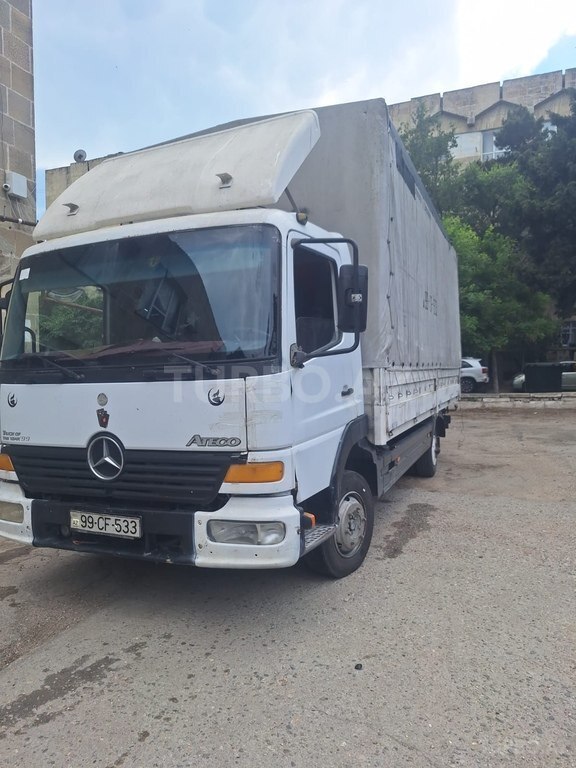 Mercedes Atego 815