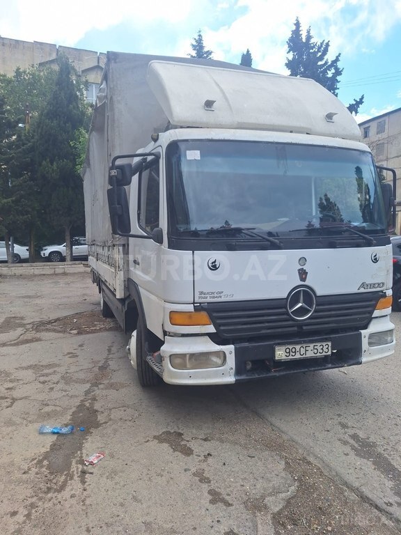 Mercedes Atego 815