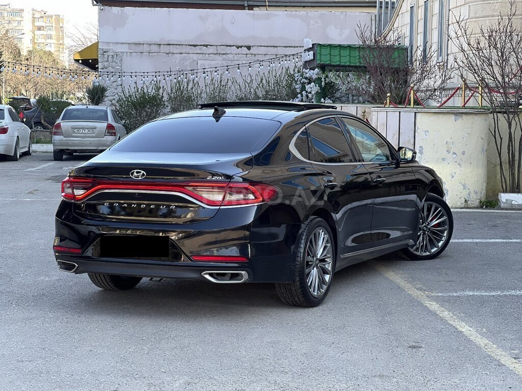 Hyundai Grandeur