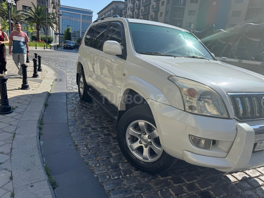 Toyota Land Cruiser Prado
