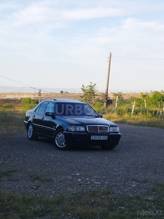 Mercedes C 180