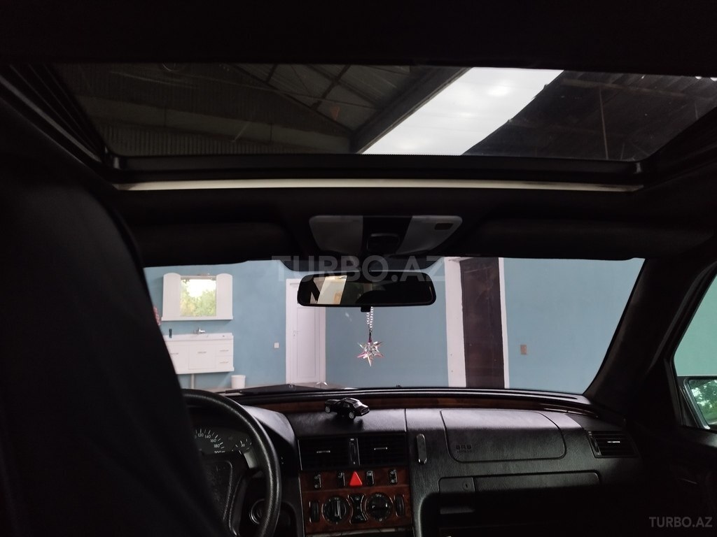 Mercedes C 180