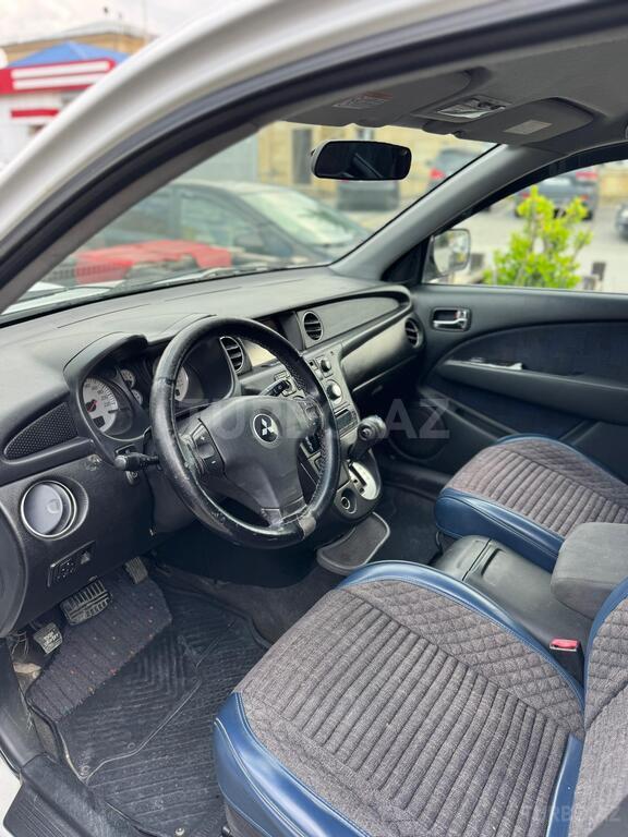 Mitsubishi Airtrek