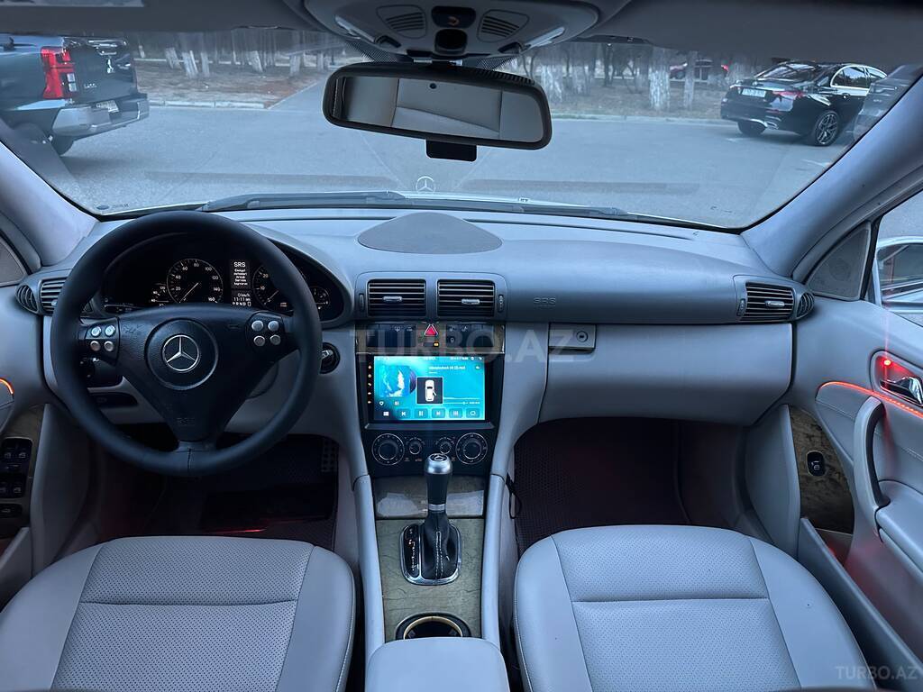 Mercedes C 230