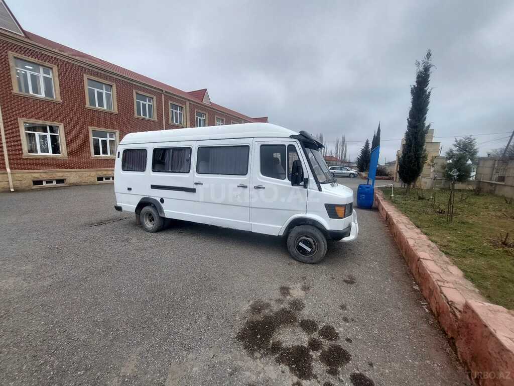 Mercedes 410 D