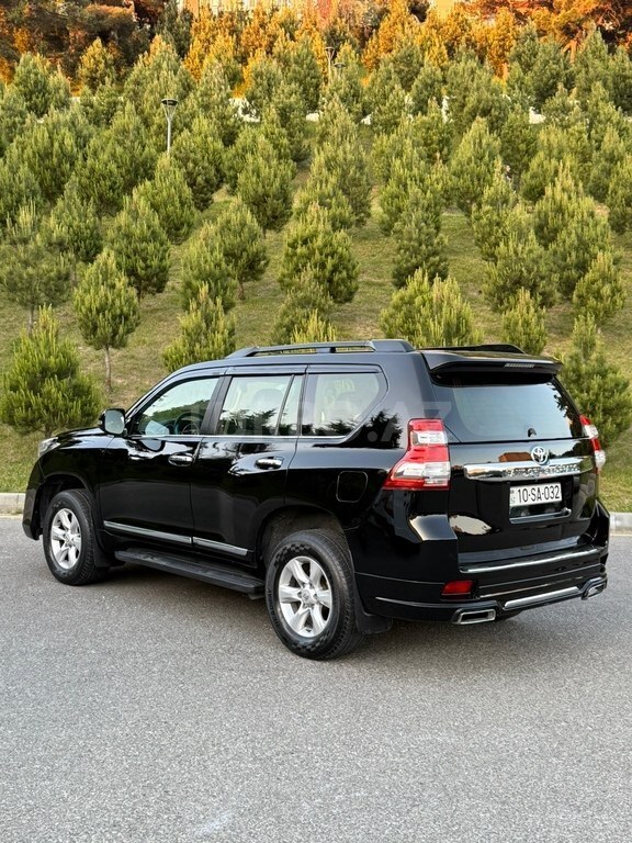 Toyota Land Cruiser Prado