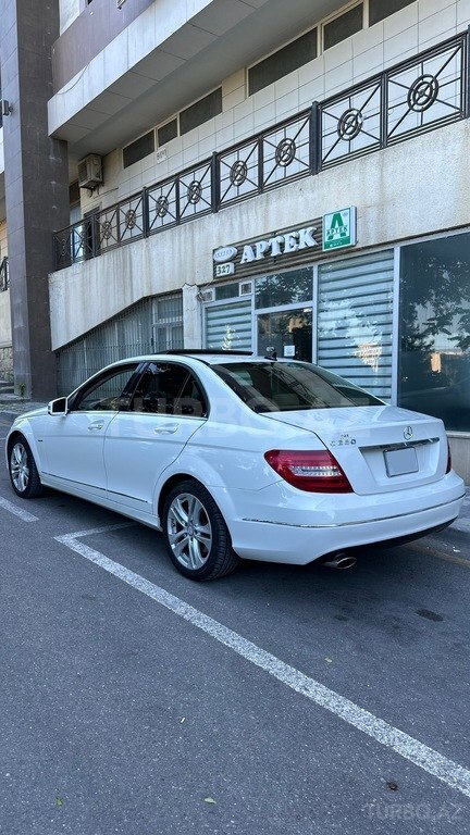 Mercedes C 250