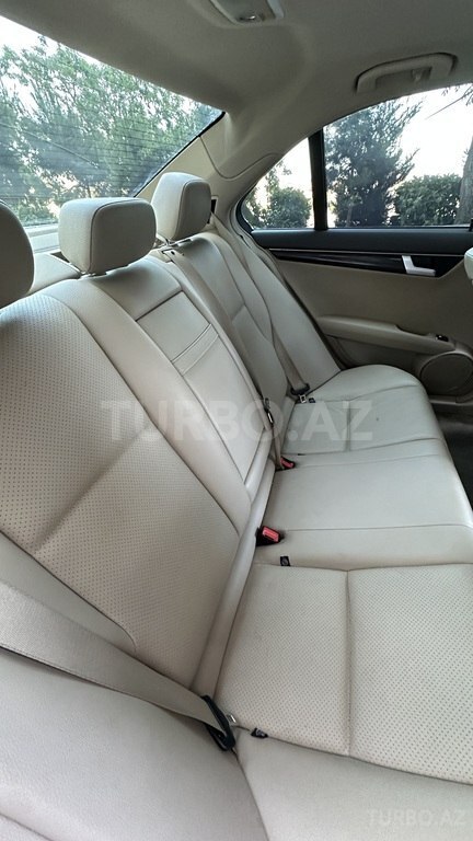 Mercedes C 250