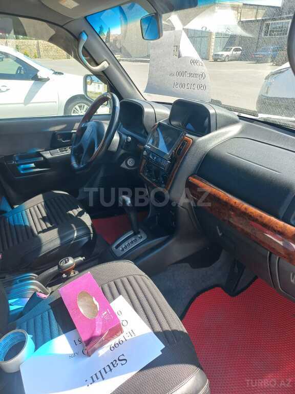 Mitsubishi Pajero io
