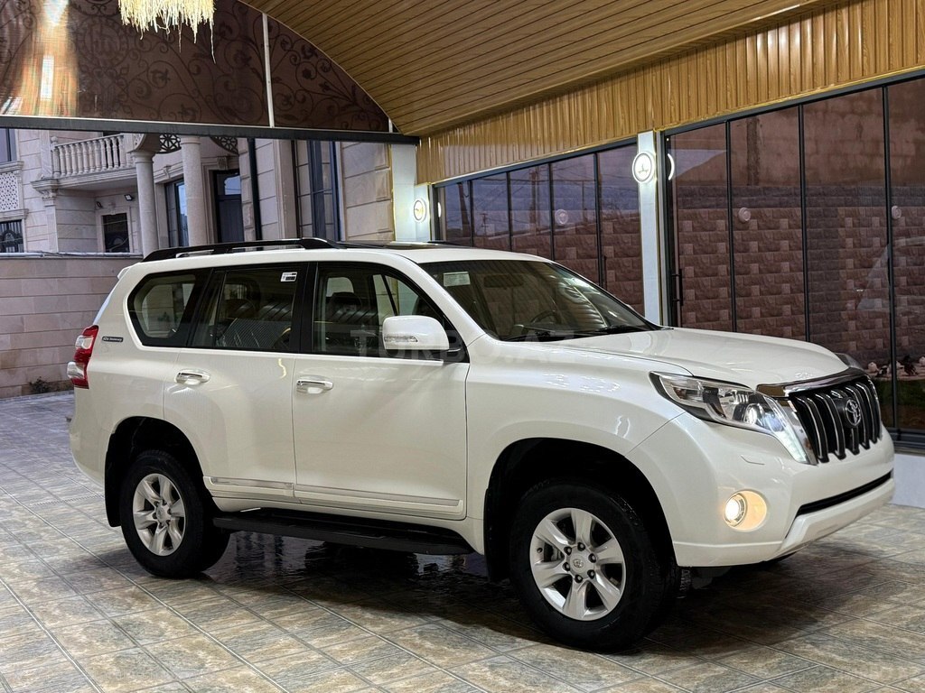 Toyota Land Cruiser Prado