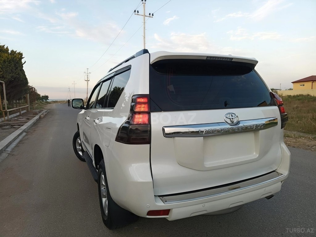 Toyota Land Cruiser Prado