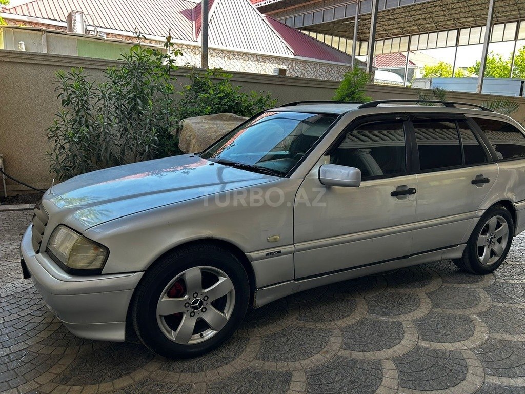 Mercedes C 180