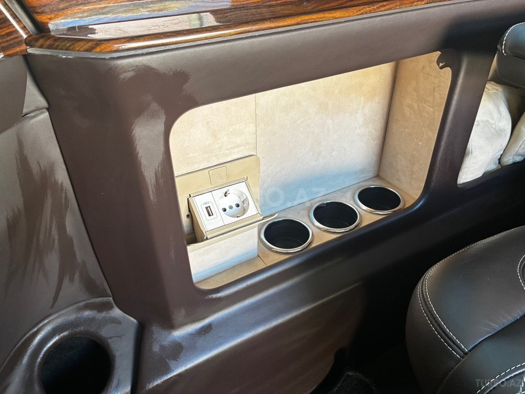 Mercedes Viano