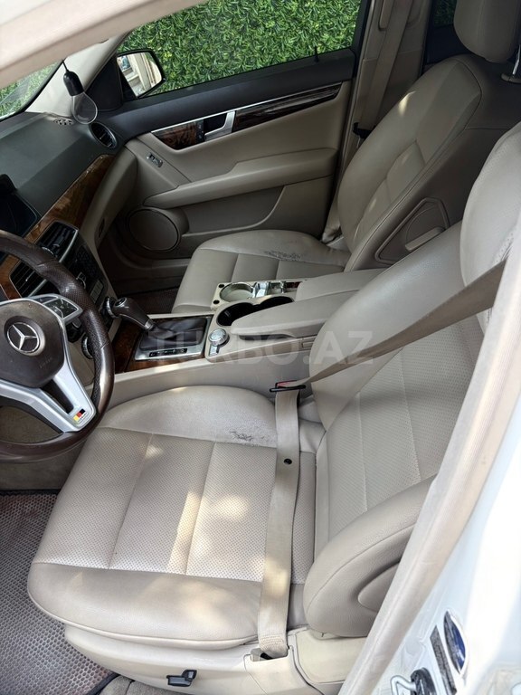 Mercedes C 250