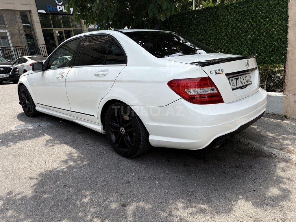 Mercedes C 250
