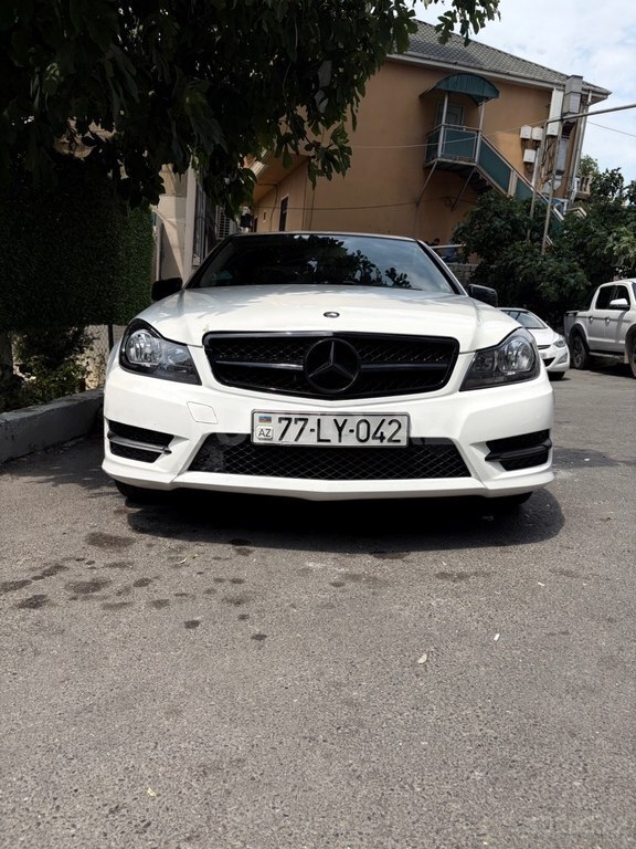 Mercedes C 250