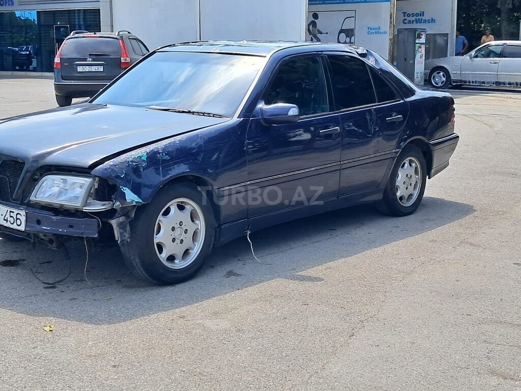 Mercedes C 230