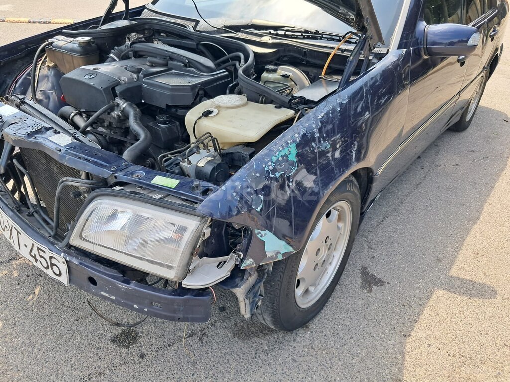 Mercedes C 230