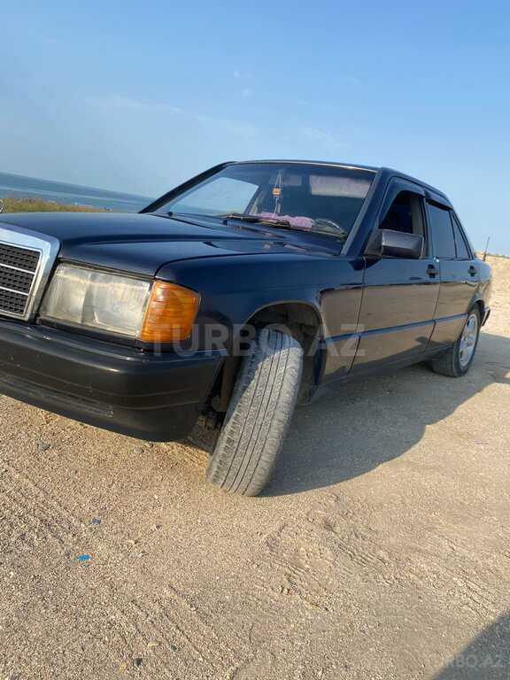 Mercedes 190