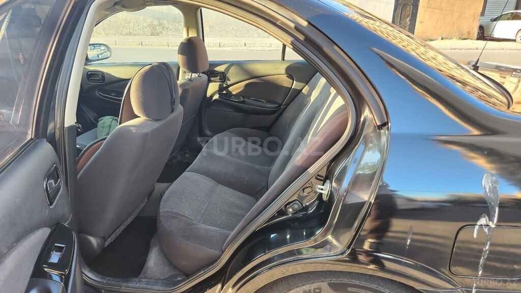 Nissan Sunny