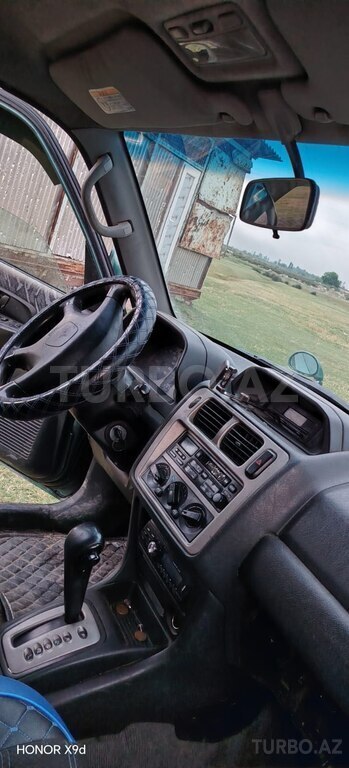 Mitsubishi Pajero io