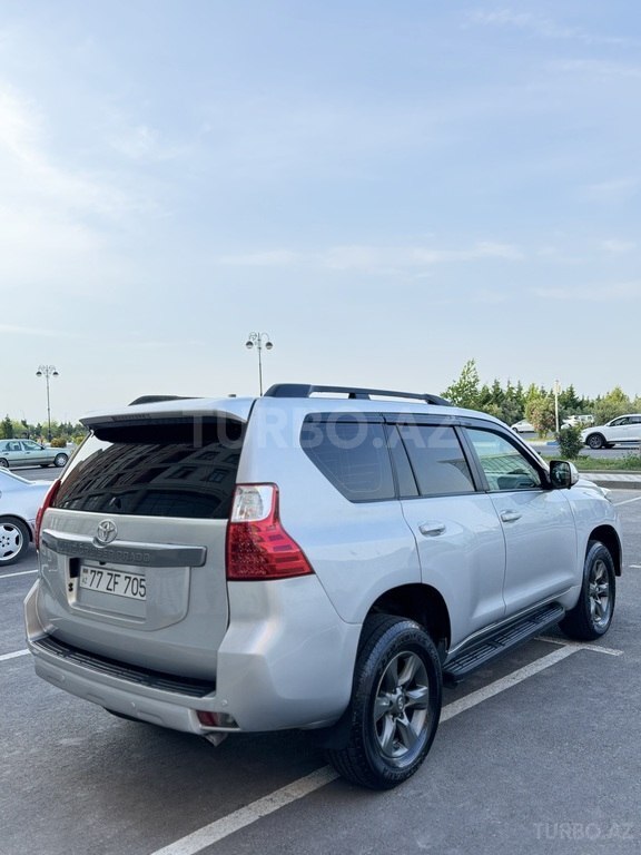 Toyota Land Cruiser Prado