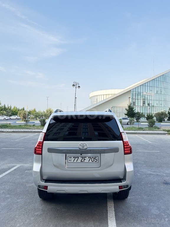 Toyota Land Cruiser Prado