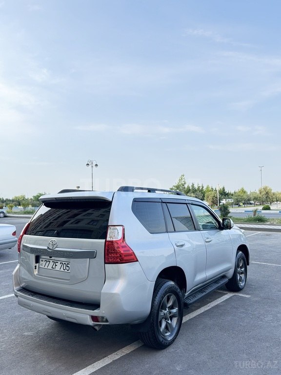 Toyota Land Cruiser Prado
